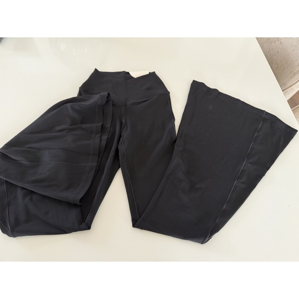 Aerie OFFLINE Real Me Crossover Rib Super Flare Leggings XS Short Black